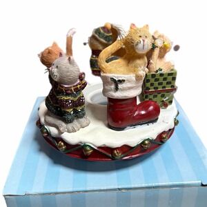 VTG Candle Capper Christmas Cats Figurine Red Boot Snow Scene Deb Strain